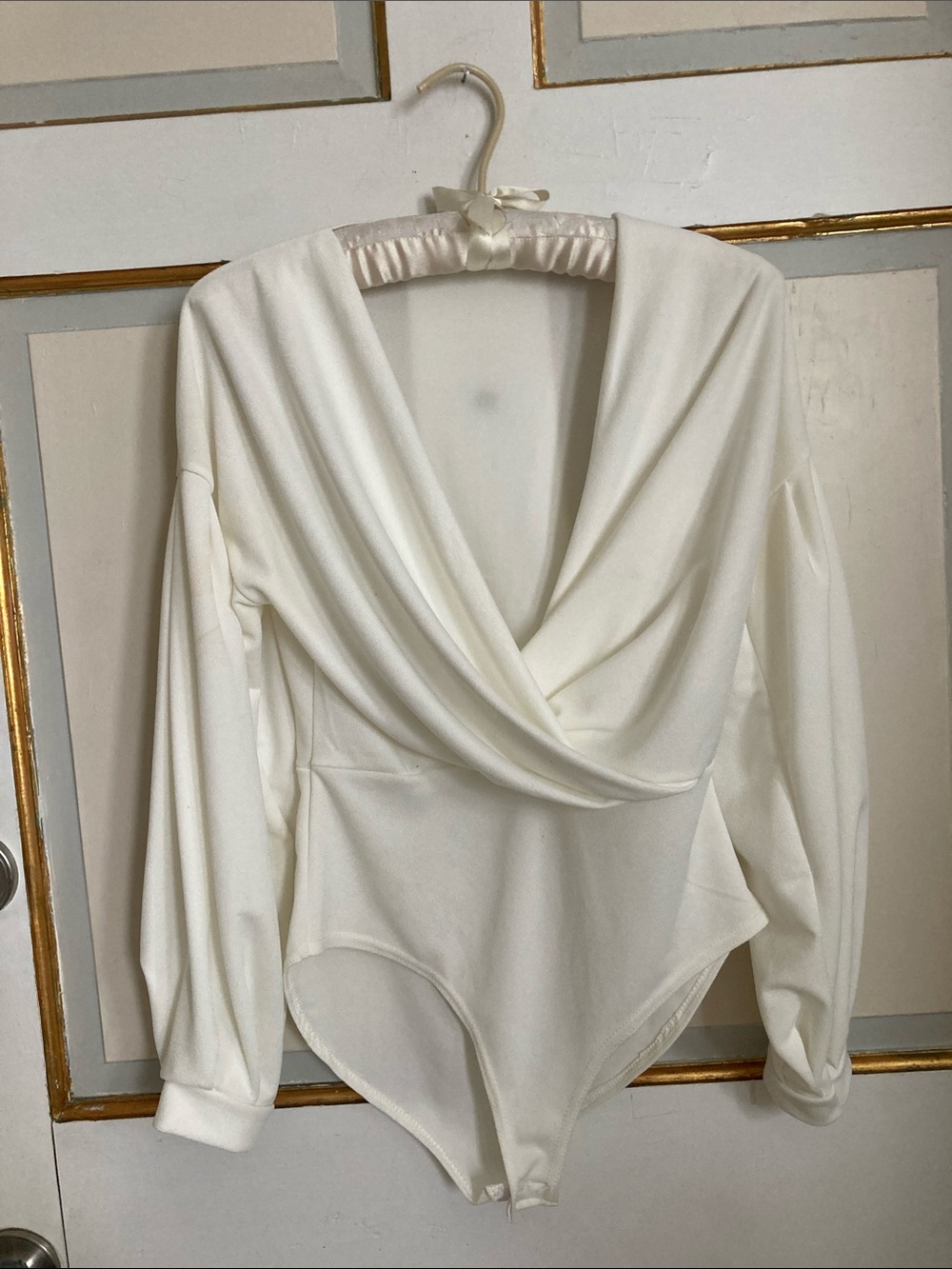 Boohoo Cream Draped V-Neck Long Sleeve Bodysuit